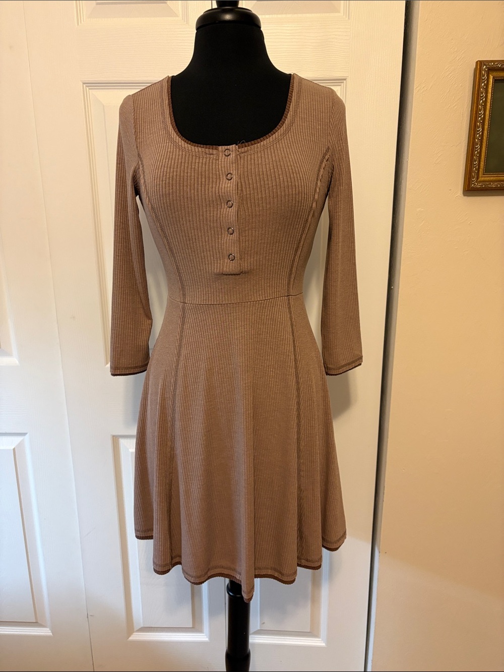 NWT Hem & Thread Ribbed Henley Fit & Flare Mini Dress - Taupe Brown (Small).